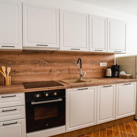 Lavanda Apartments & Room Sveti Lovrec Pazenaticki Phòng bức ảnh